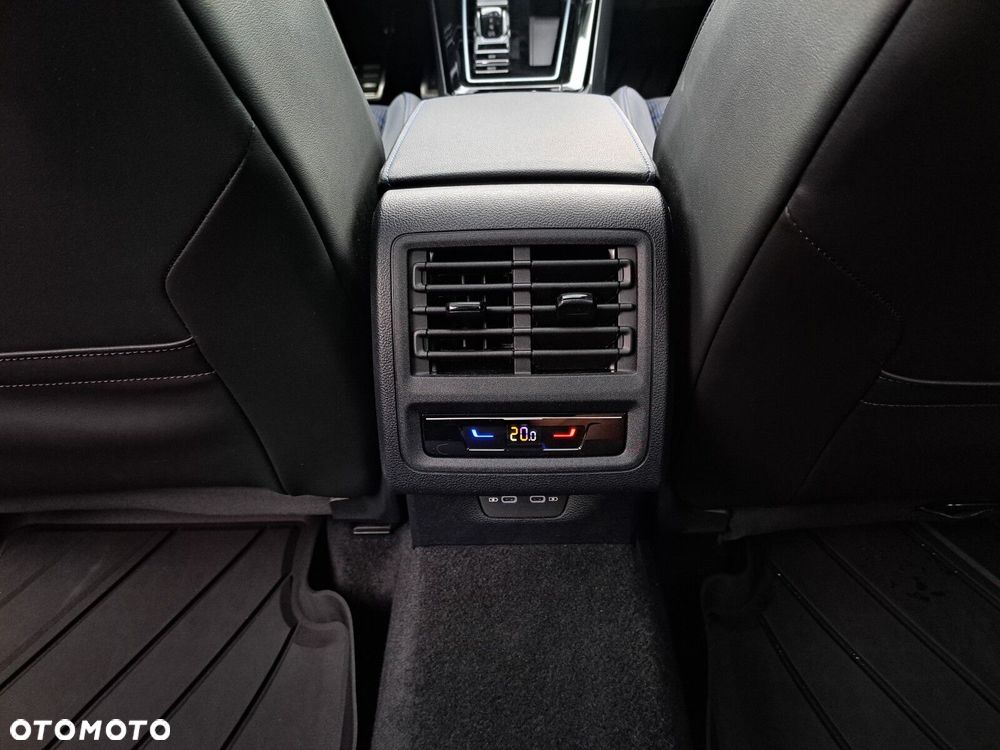 Volkswagen Golf Variant 2.0 TSI OPF 4Motion DSG R - 39