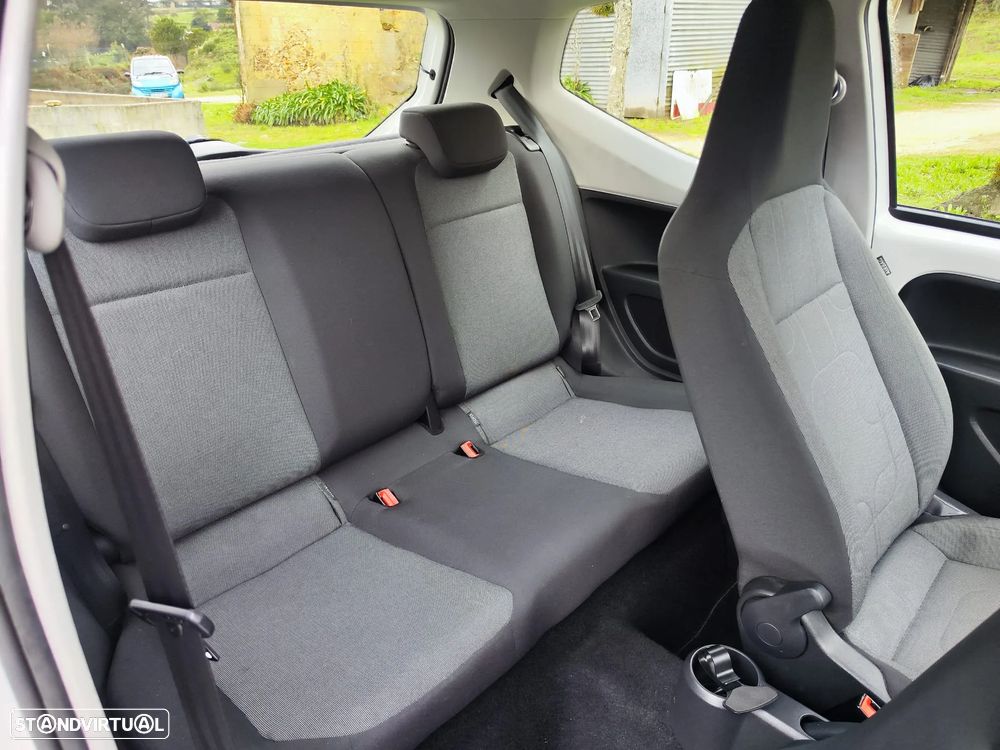 VW Up! 1.0 BlueMotion Move - 16