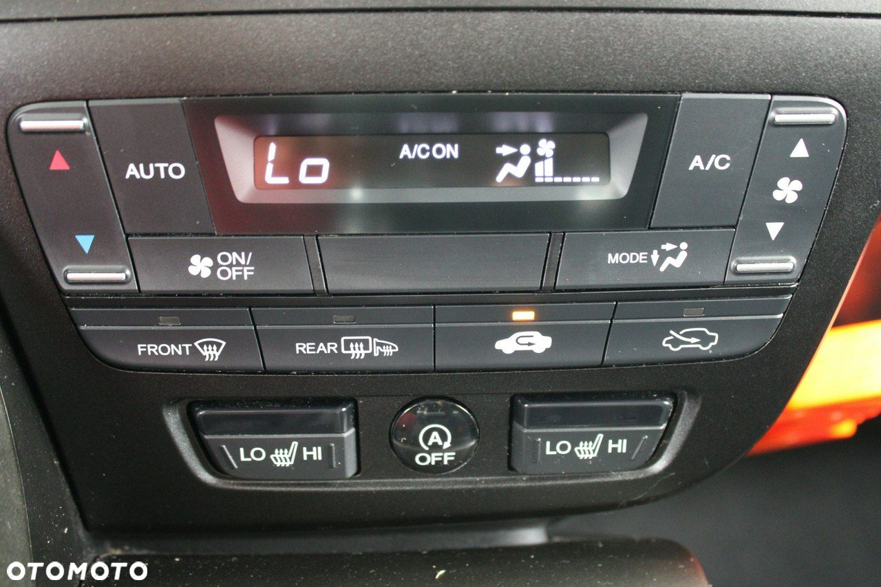 Honda Civic 1.8 i-VTEC Comfort - 27
