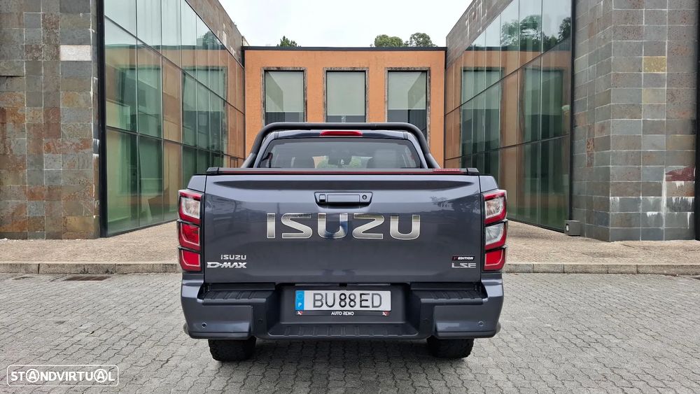 Isuzu D-MAX  4WD CAB DUPLA LSE - 16
