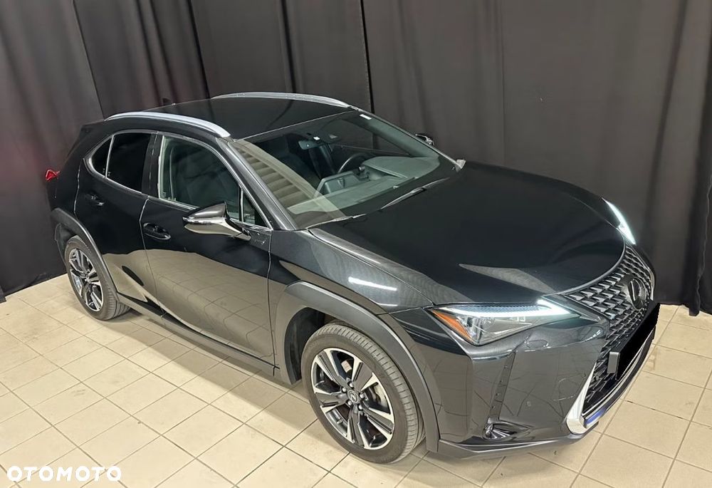 Lexus UX 250h Executive Line - 3