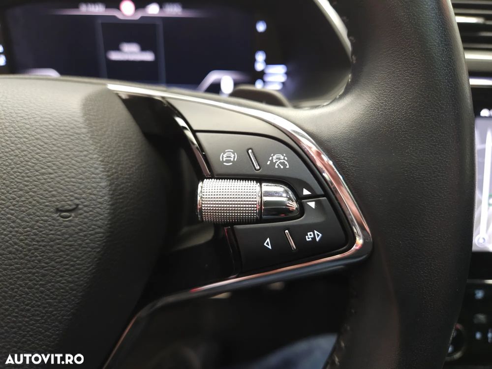 Skoda Superb 2.0 TDI 4X4 DSG L&K - 25