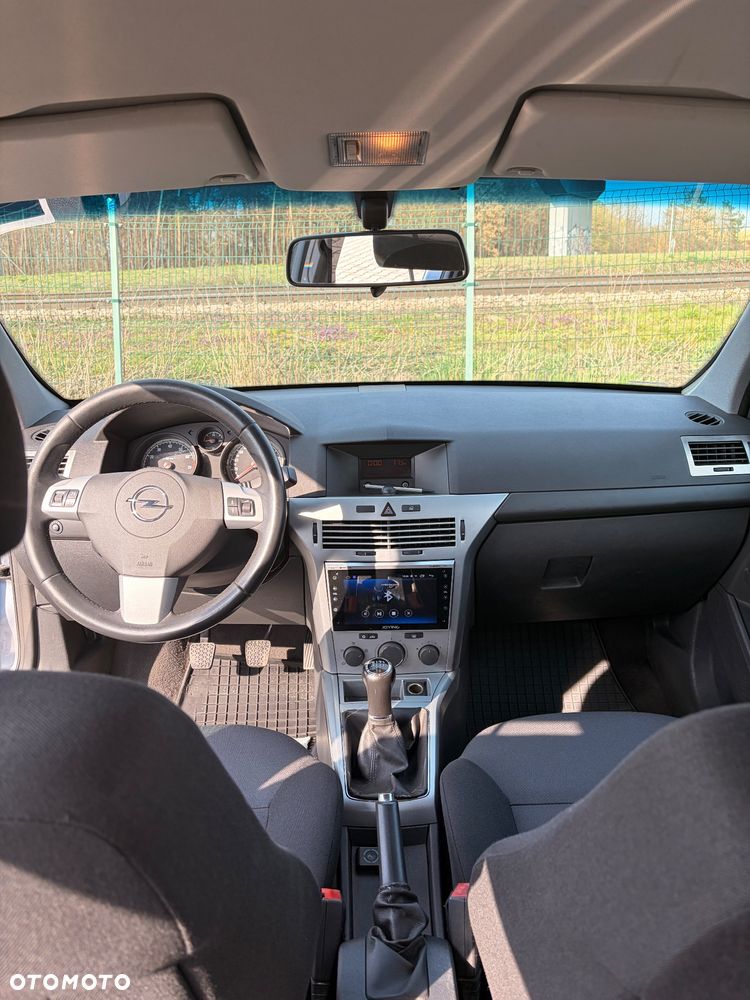 Opel Astra 1.6 - 8