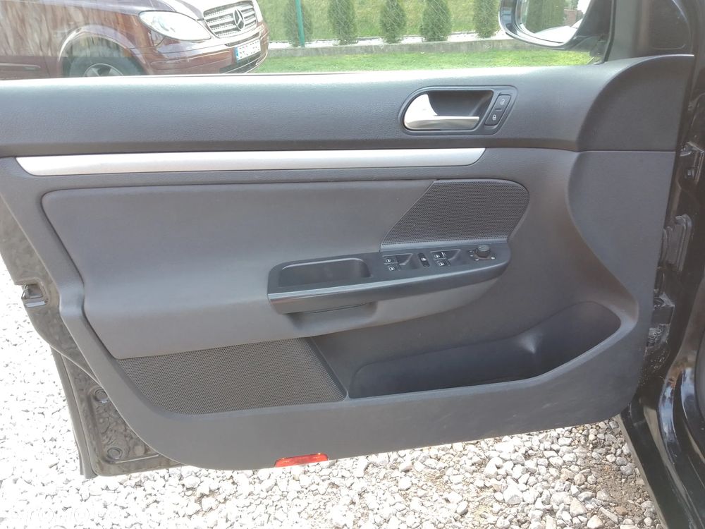 Volkswagen Golf - 12