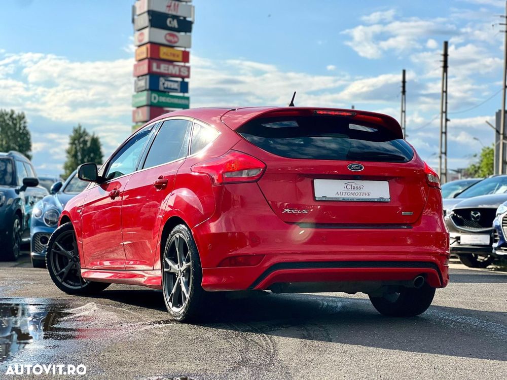 Ford Focus - 8