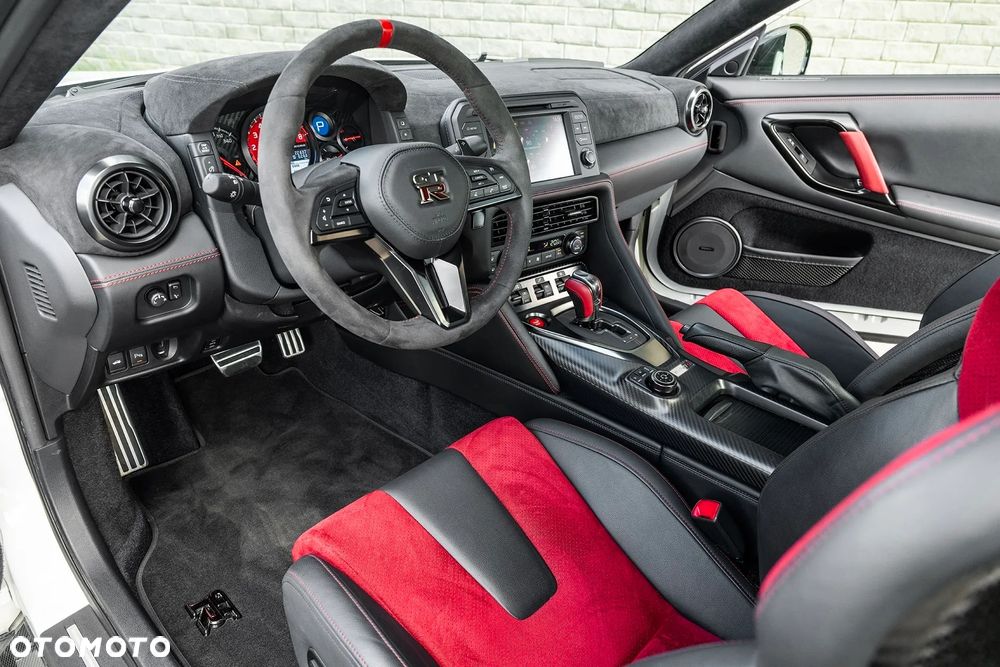 Nissan GT-R Nismo 2020 - 21