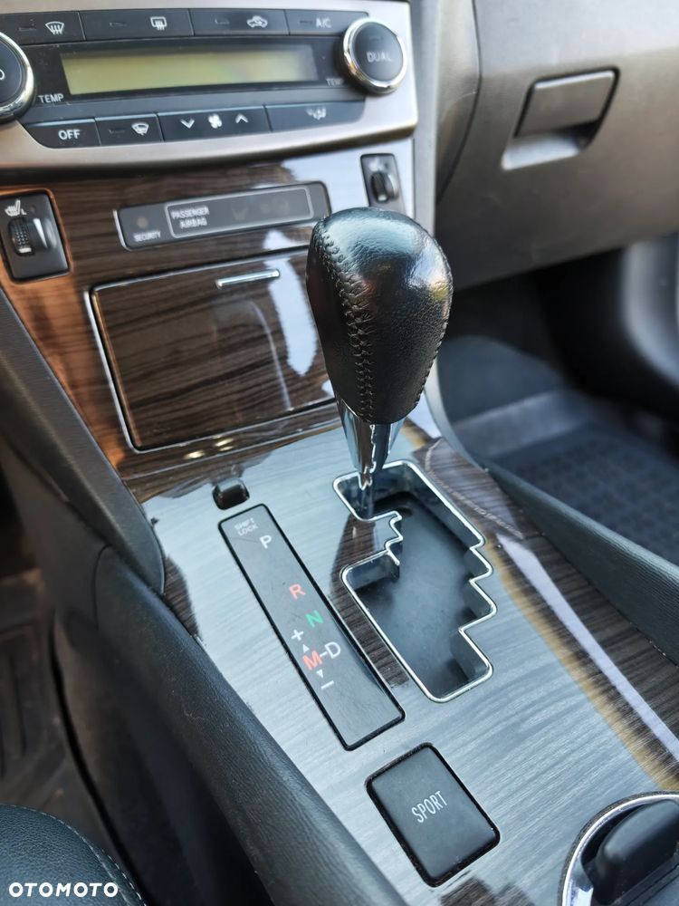 Toyota Avensis 1.8 Multidrive S Sol - 17