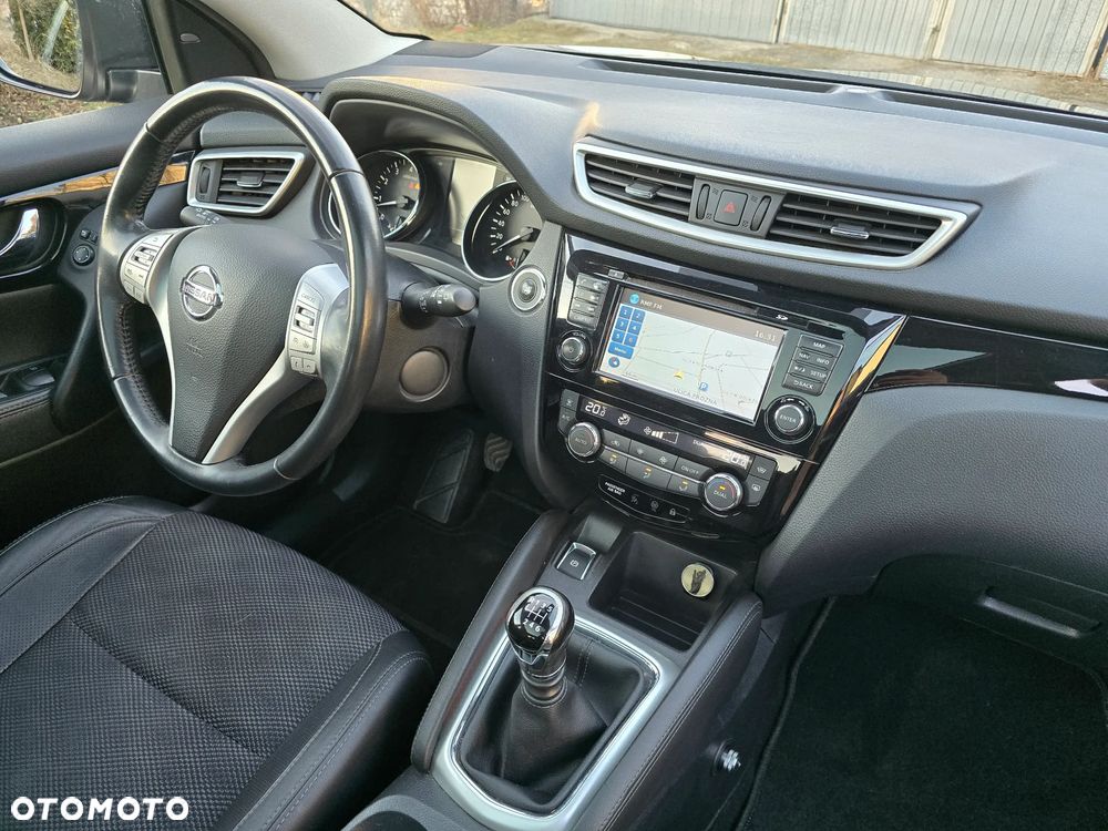 Nissan Qashqai 1.6 DIG-T Tekna - 27