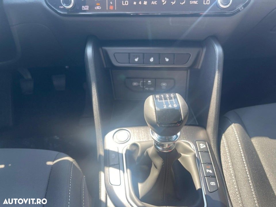 Kia Sportage 1.6 T-GDI 6MT 4x2 Urban - 16