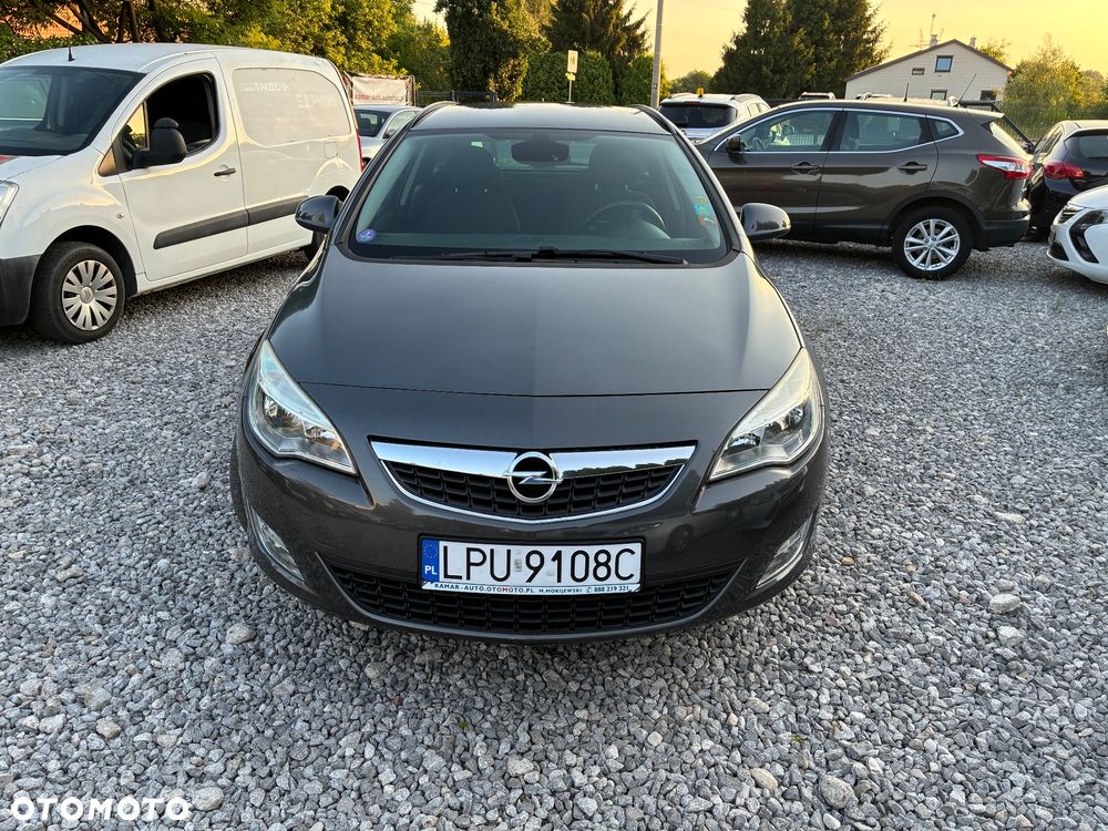 Opel Astra 1.4 Turbo - 2