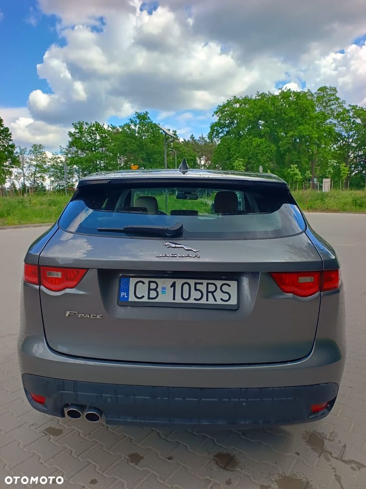 Jaguar F-Pace 2.0 i4D AWD Prestige - 4