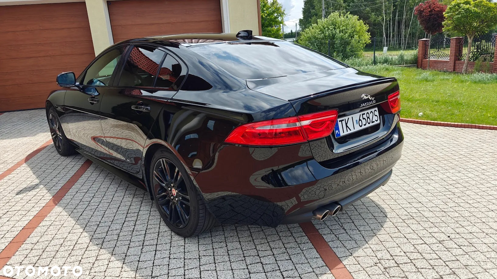 Jaguar XE 20d AWD R-Sport - 11