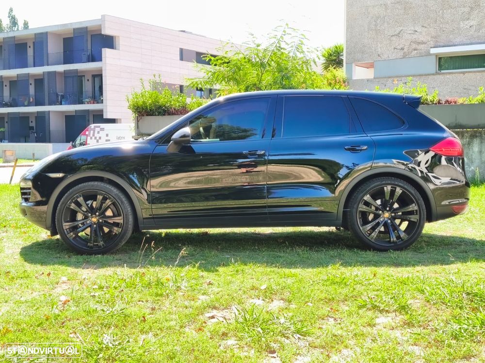 Porsche Cayenne Platinum Edition - 41