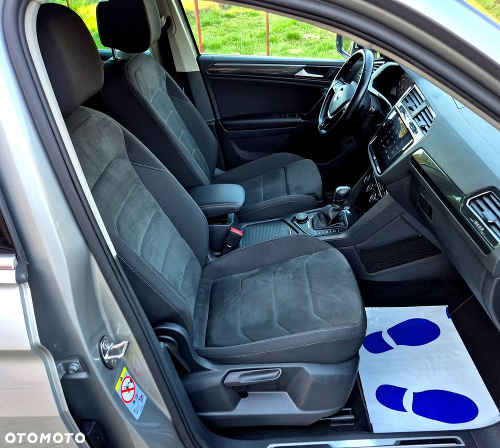 Volkswagen Tiguan 2.0 TDI SCR 4MOTION DSG Highline - 23