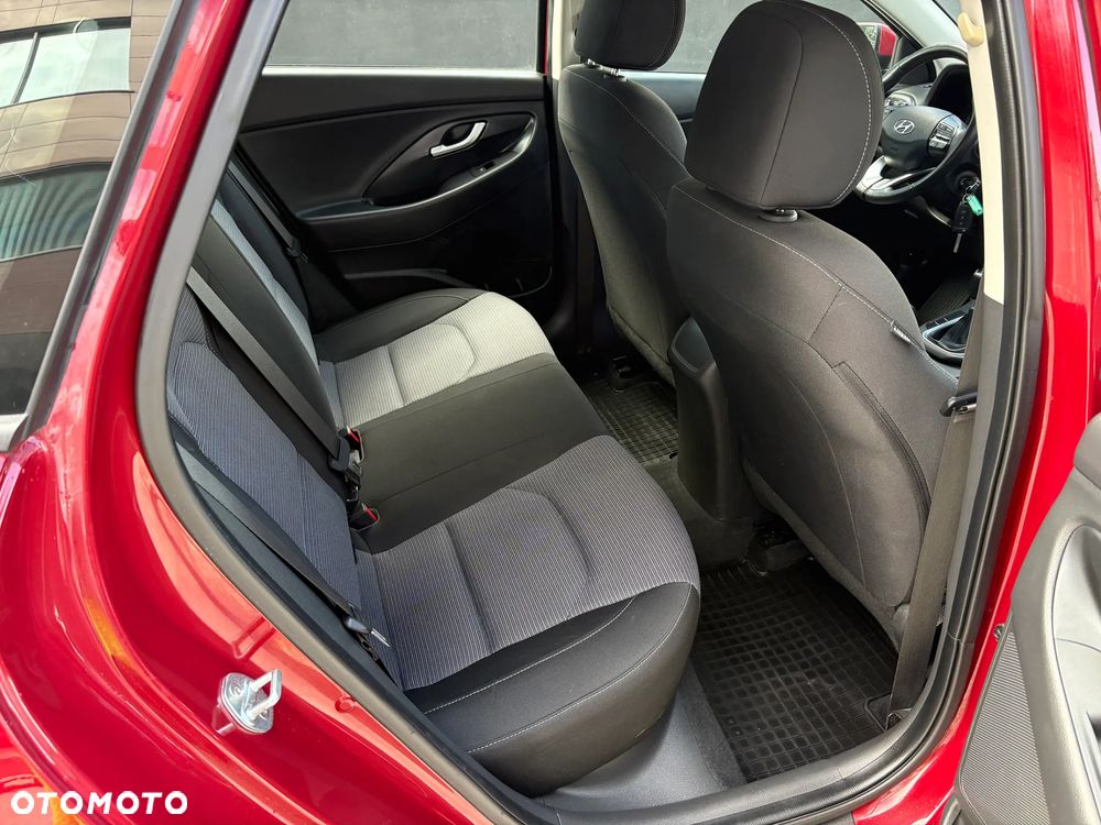 Hyundai i30 1.5 DPI Modern - 17