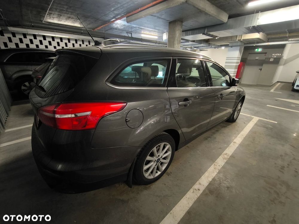 Ford Focus 1.6 FF Titanium - 4