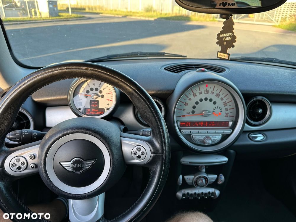 MINI Cooper Standard - 22