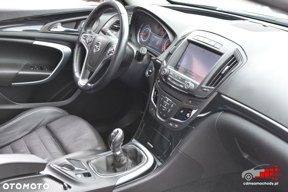 Opel Insignia - 25