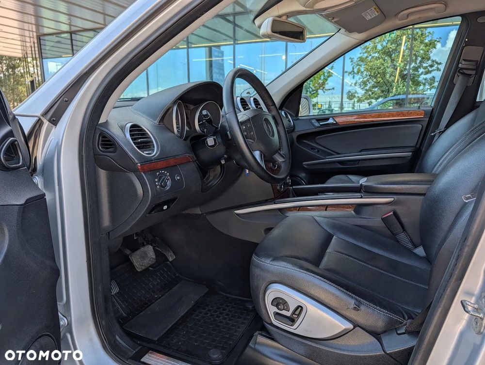 Mercedes-Benz GL 320 CDI 4Matic 7G-TRONIC - 15