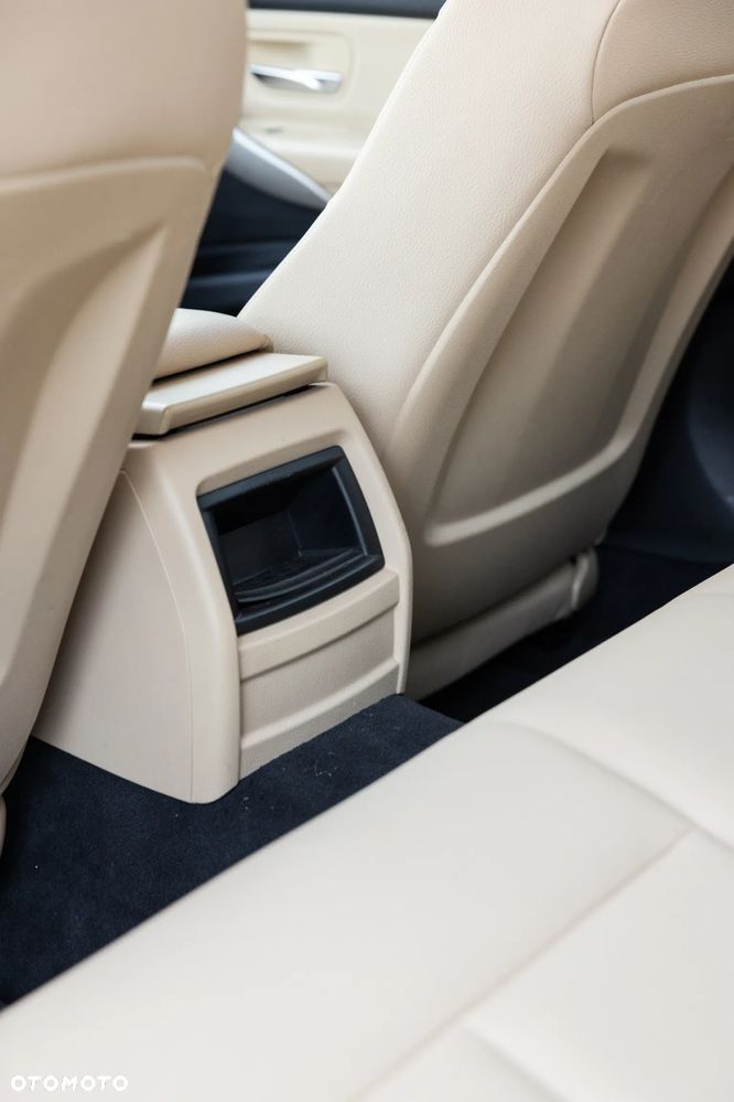 BMW Seria 3 320d Advantage - 38