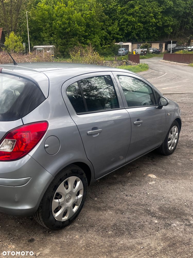 Opel Corsa 1.2 16V Cosmo - 7