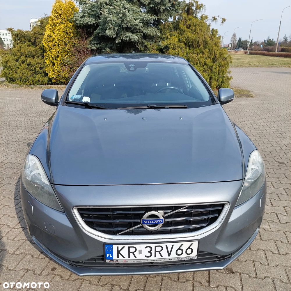 Volvo V40 D4 Momentum - 4