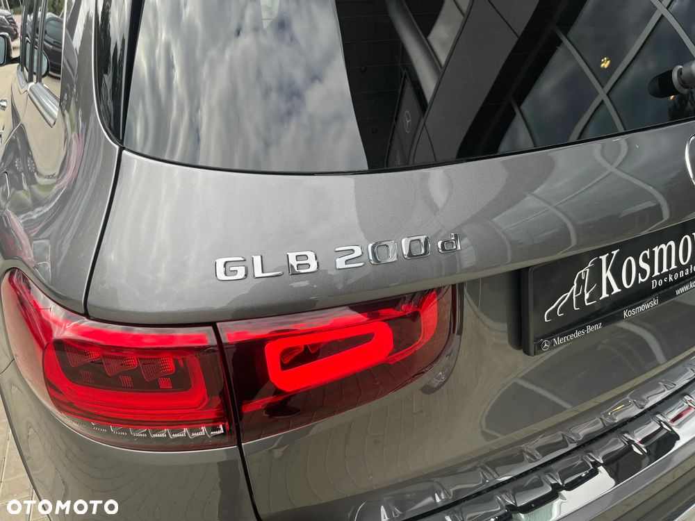 Mercedes-Benz GLB 200 d 4-Matic AMG Line 8G-DCT - 11