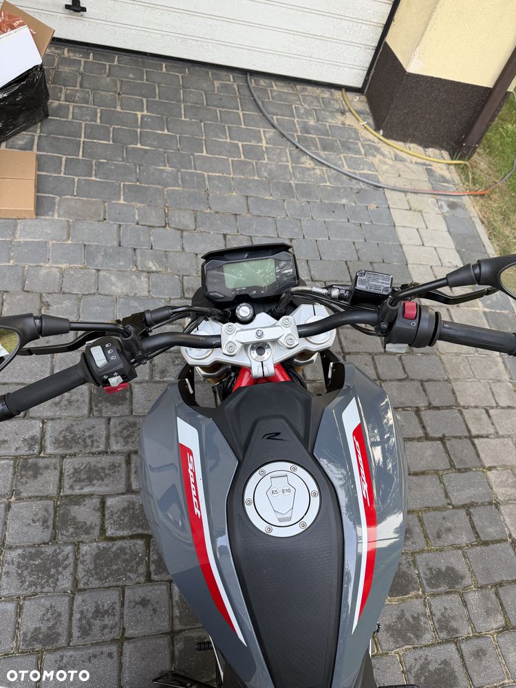 BMW G - 9