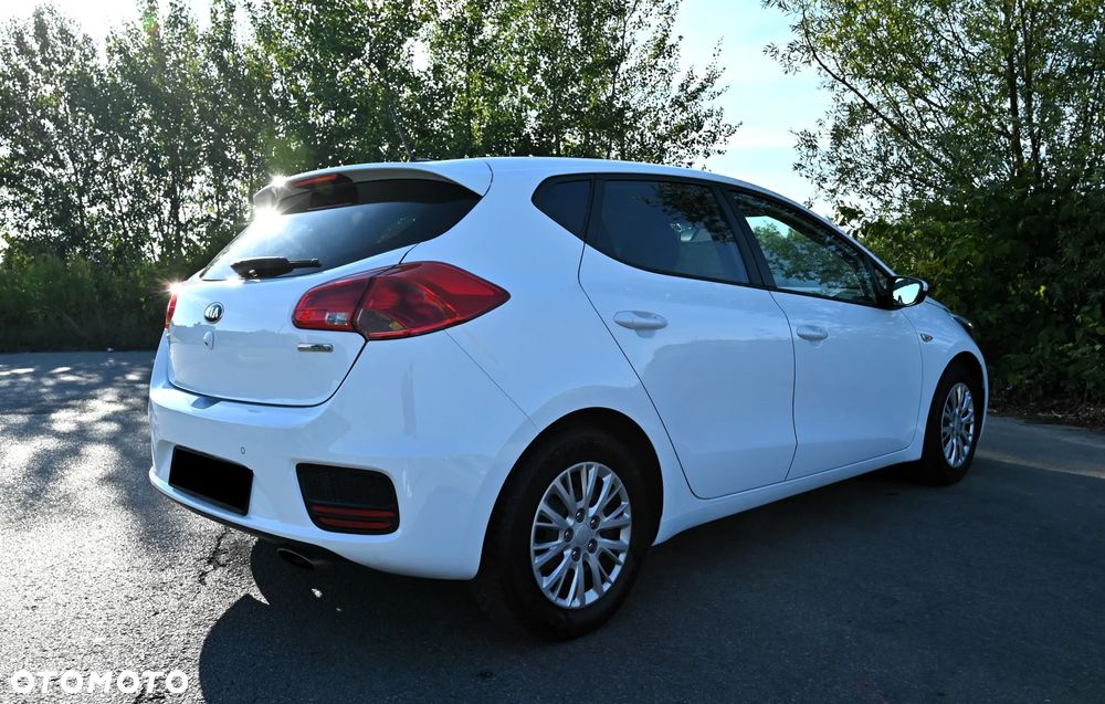 Kia Ceed - 21