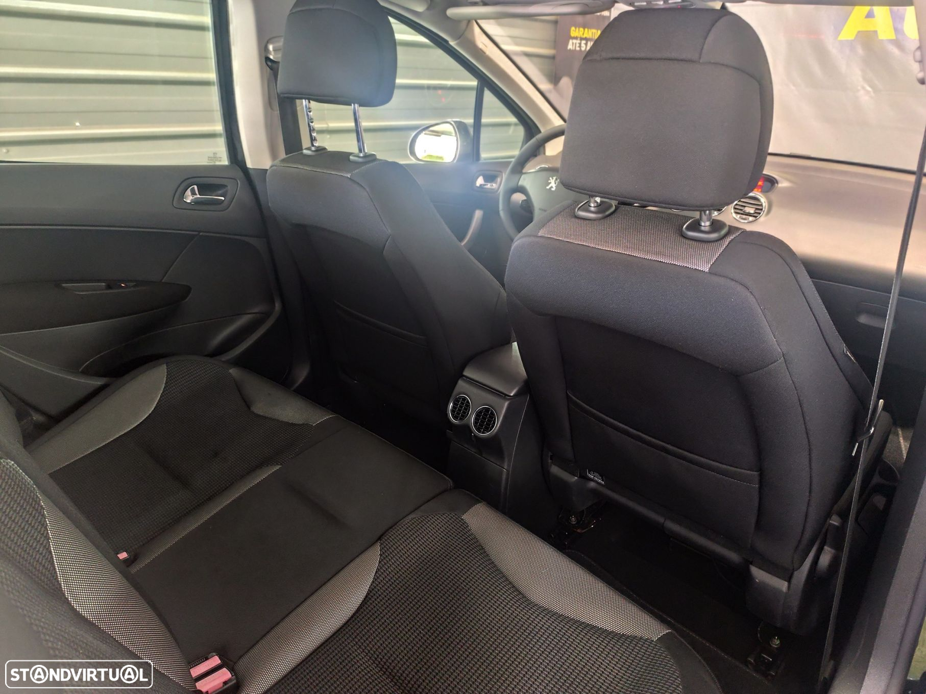 Peugeot 308 1.6 HDi Executive - 21