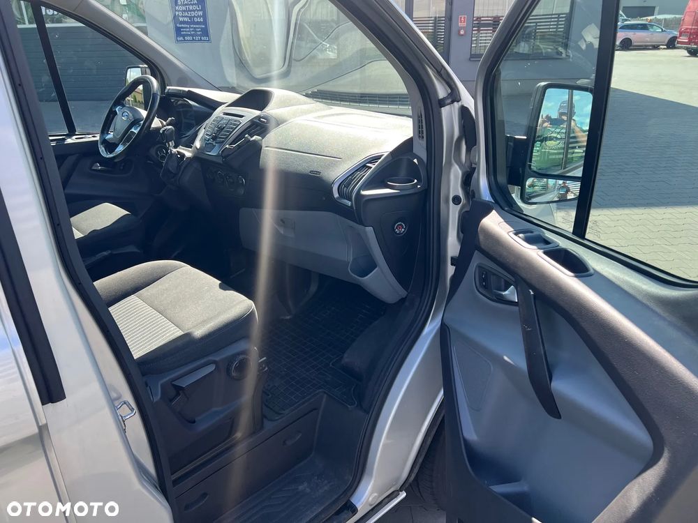 Ford Transit Custom - 11