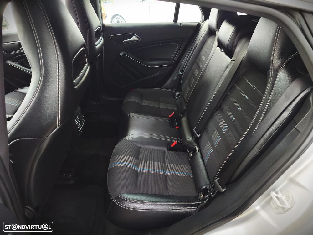 Mercedes-Benz CLA 200 - 13