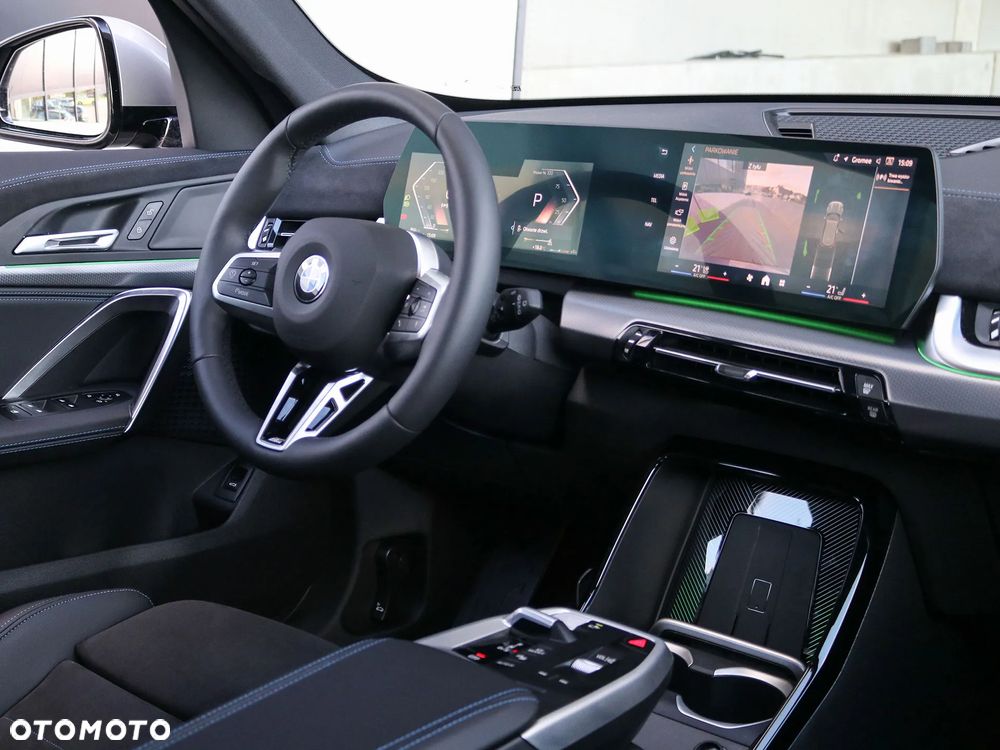 BMW X1 sDrive18d M Sport - 28