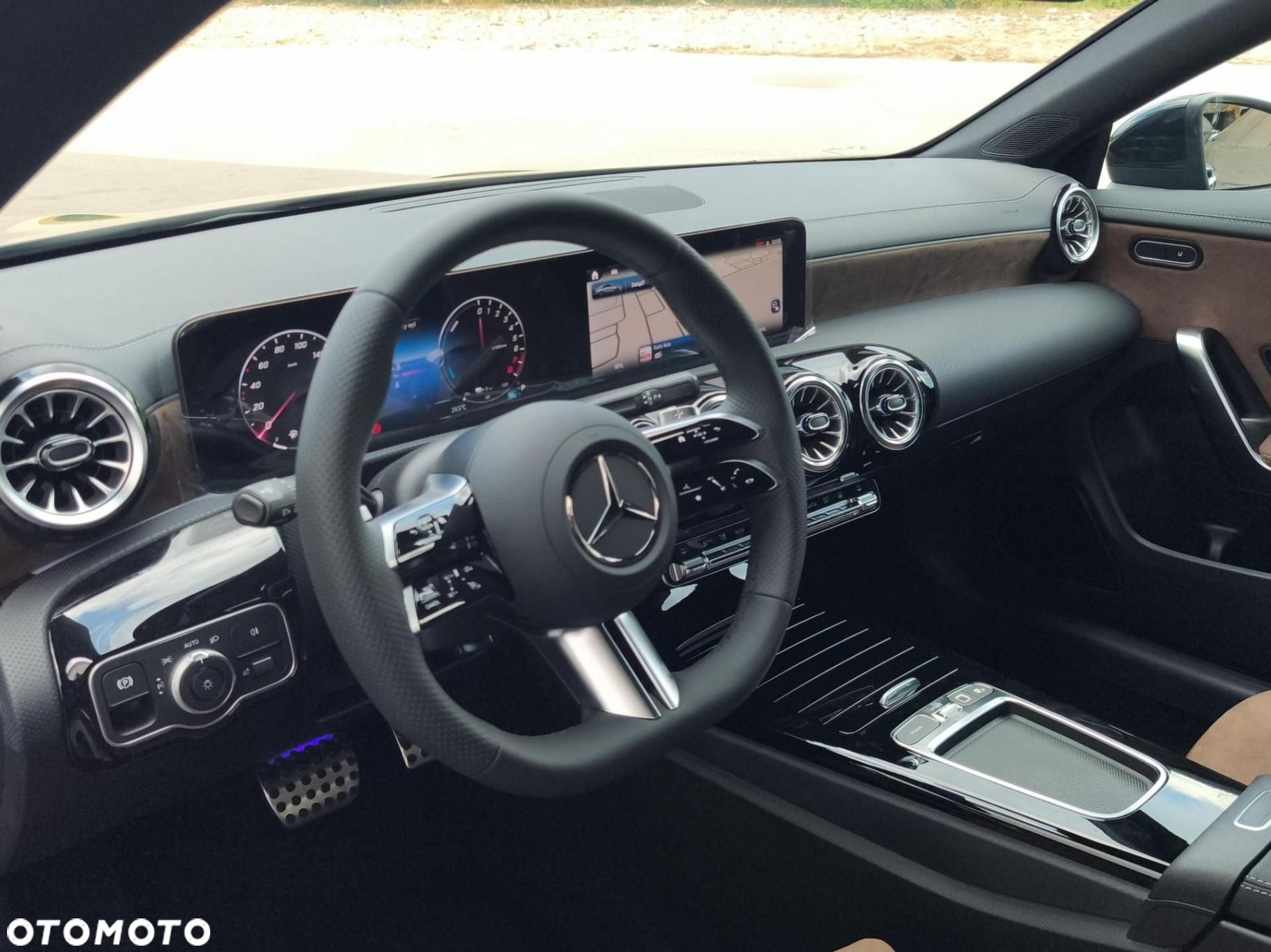 Mercedes-Benz CLA - 9