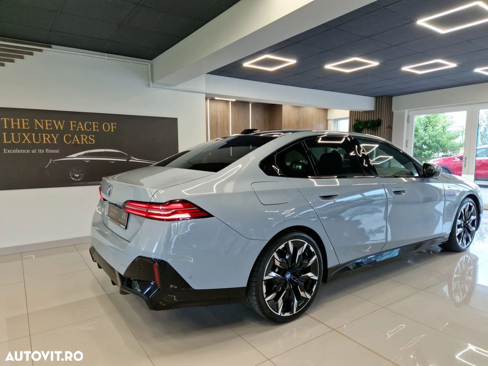 BMW Seria 5 520d xDrive AT MHEV - 2
