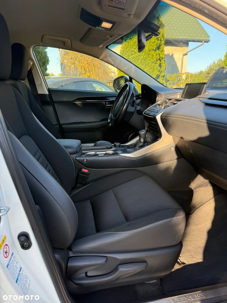 Lexus NX 200t Elegance AWD - 16