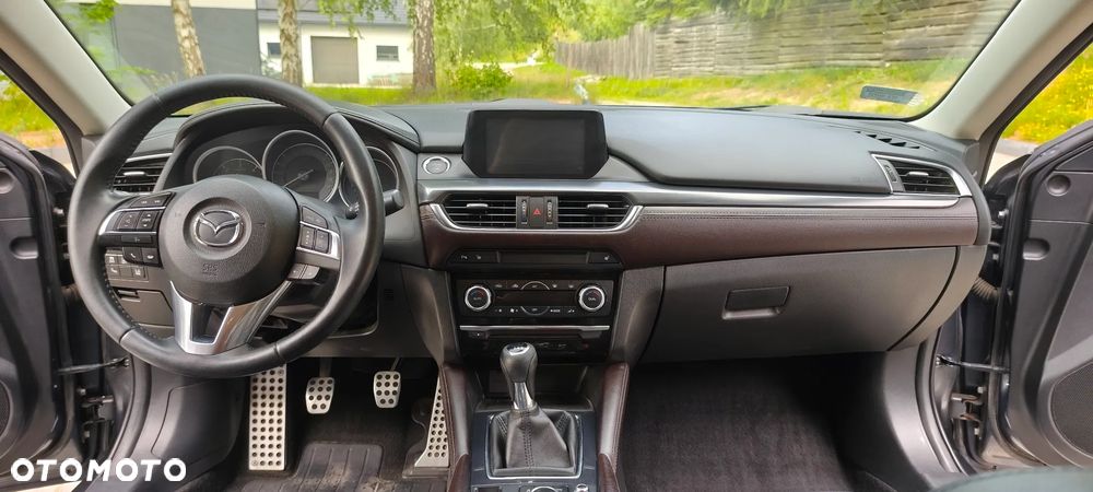 Mazda 6 - 12