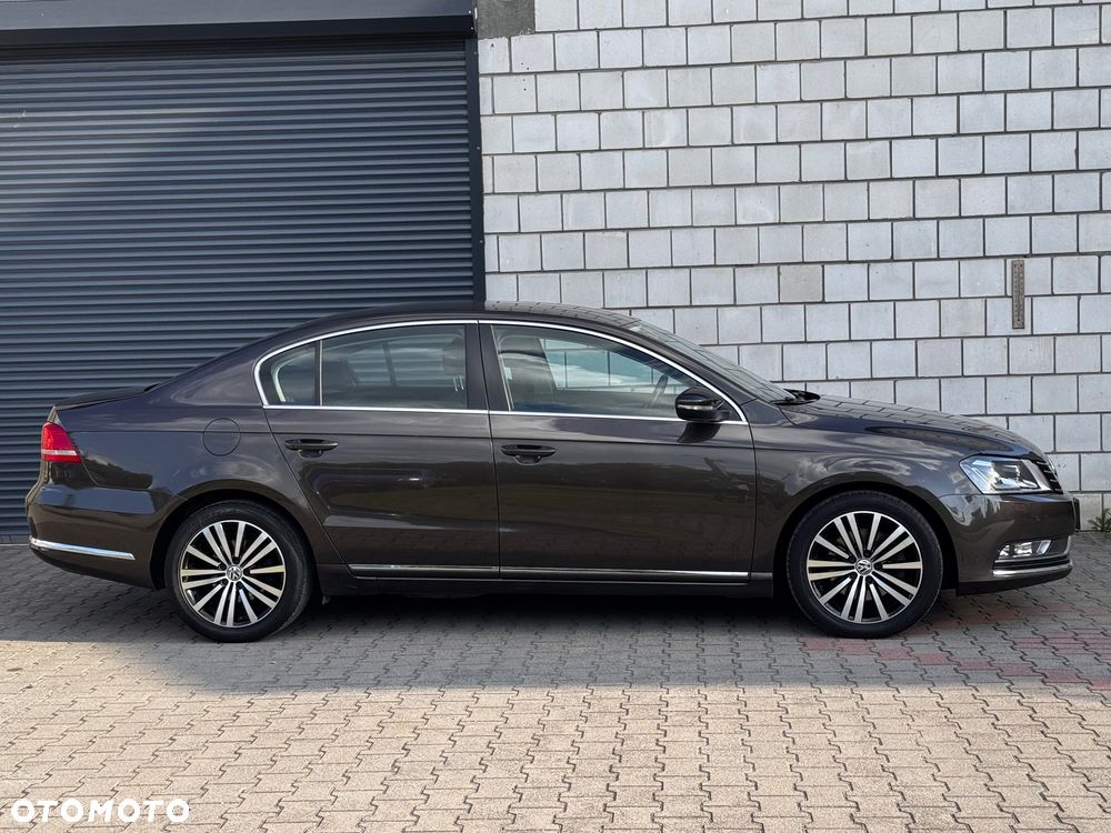 Volkswagen Passat 2.0 TDI Comfortline DSG - 12