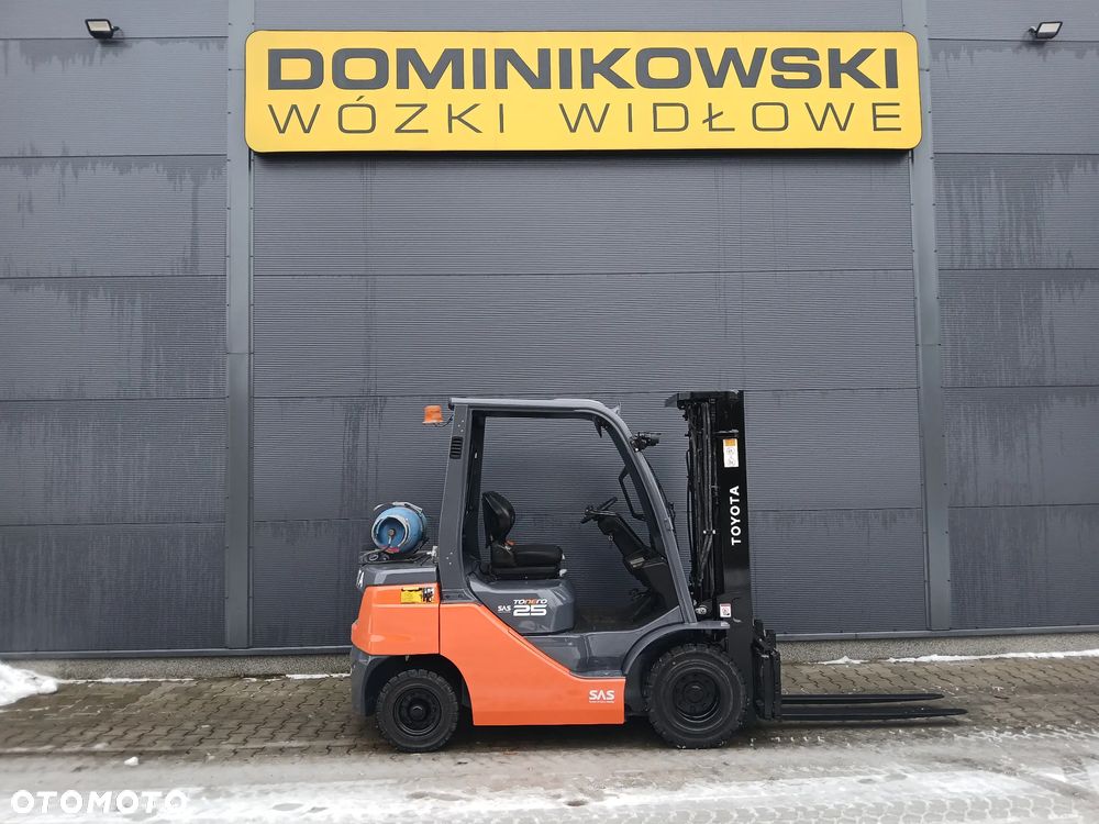 Toyota 02-8FGF25 - 1