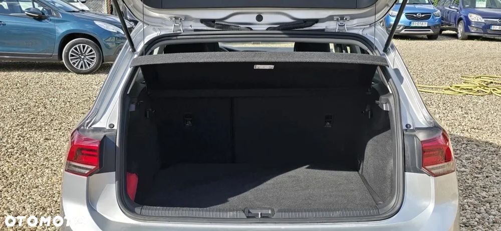 Volkswagen Golf VIII 1.0 TSI - 7