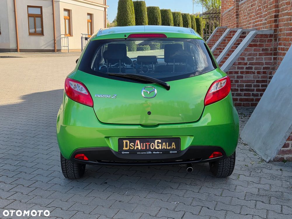 Mazda 2 - 9