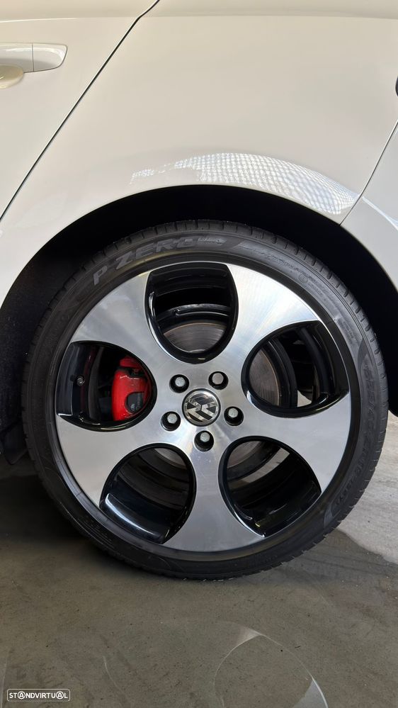 VW Golf 2.0 GTI - 5