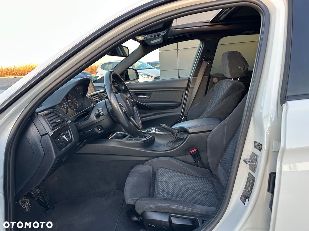 BMW Seria 3 318d M Sport EU6 - 18
