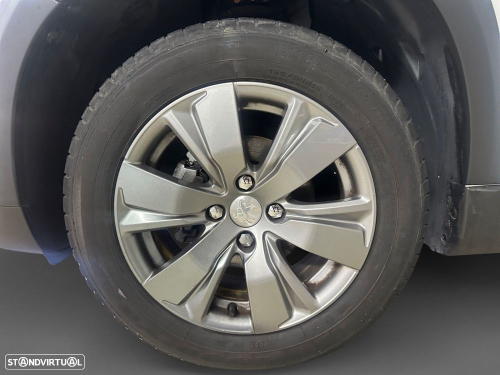 Peugeot 2008 1.5 BlueHDi Signature - 14