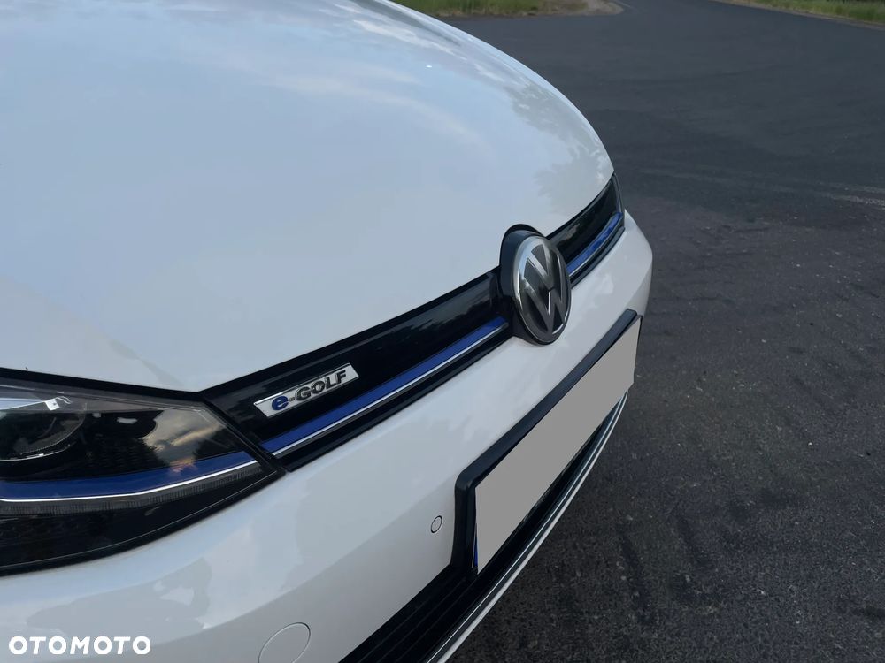 Volkswagen Golf e-Golf - 27