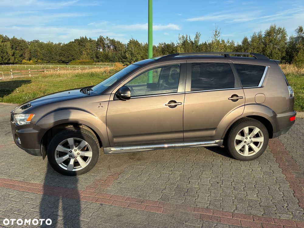 Mitsubishi Outlander - 15