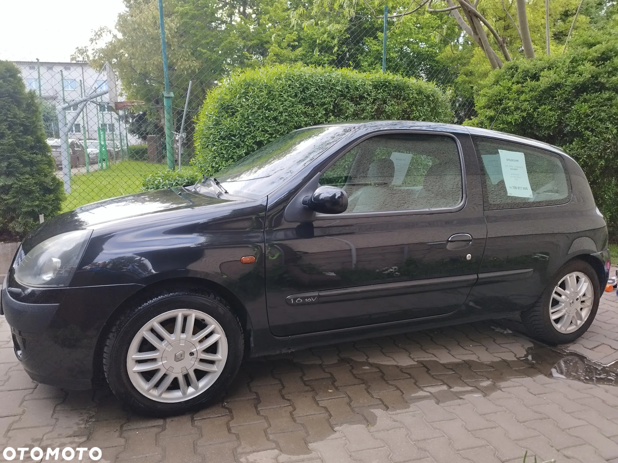 Renault Clio - 2