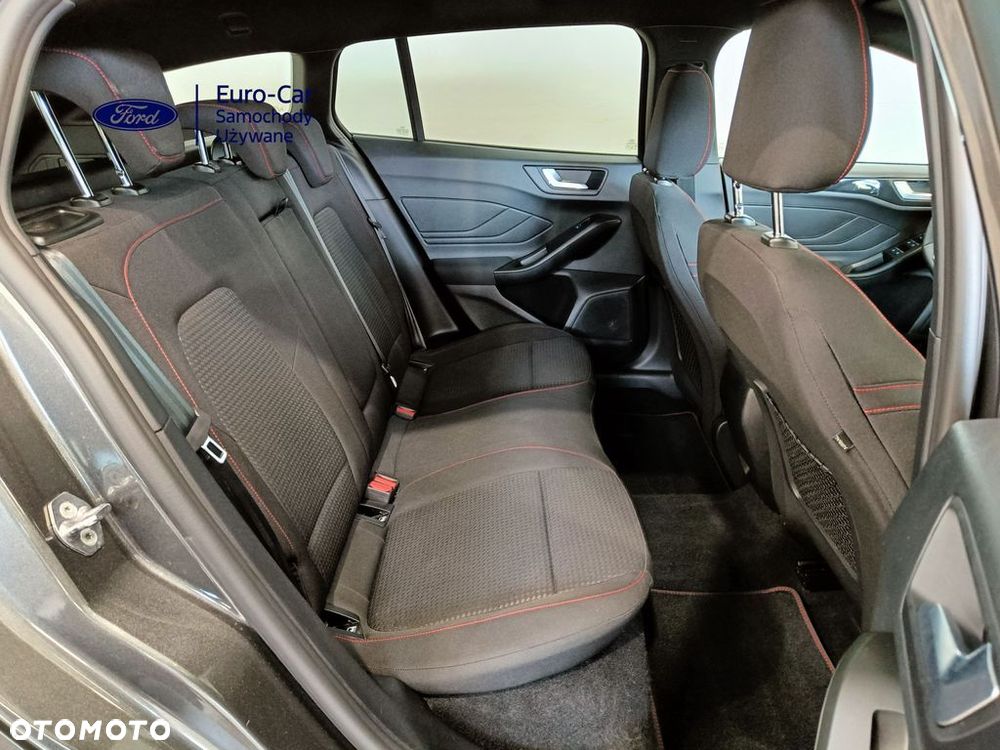 Ford Focus 1.0 EcoBoost mHEV ST-Line X - 28