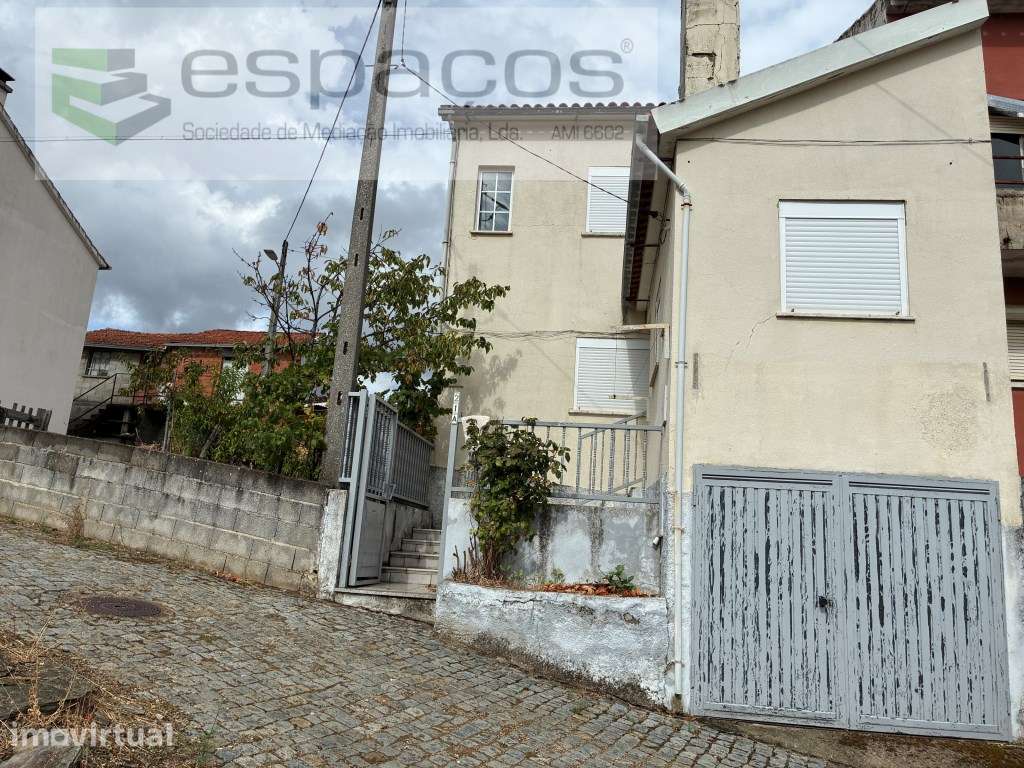 Acolhedora moradia em Silvares - Grande imagem: 4/39