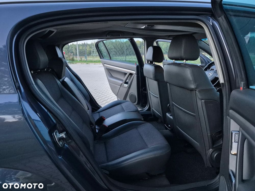 Opel Signum 2.0 T Cosmo - 24